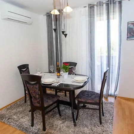 Matic Apartamento Makarska